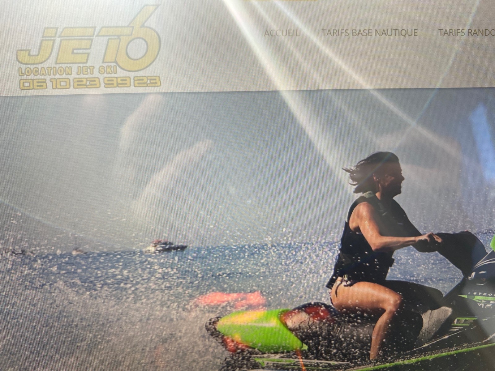 Randonnée jet ski à reserver pour un week-end entre amis à six fours les plages