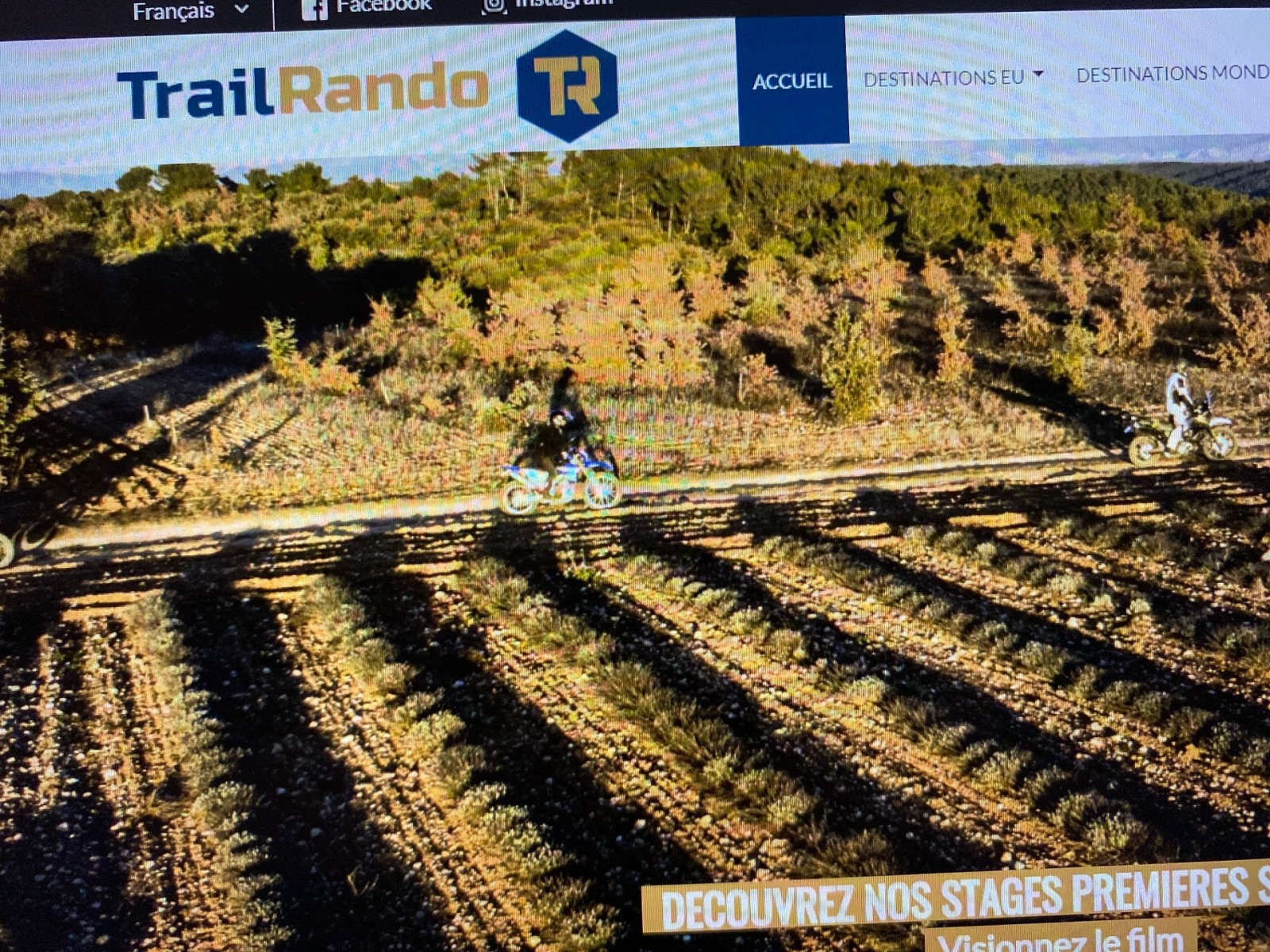 Préparer mon séjour avec un trail rando en moto dans le Var