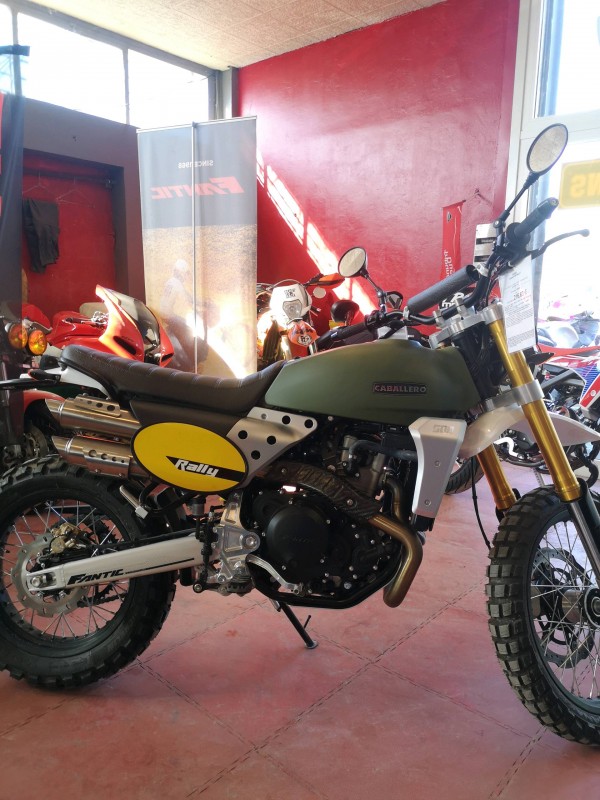 Acheter un silencieux pour fantic à Cuers