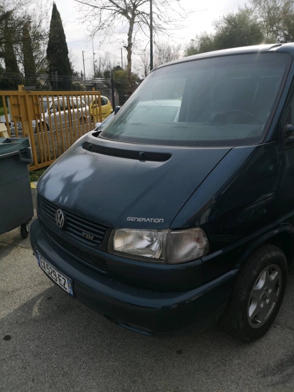 Rénover une carrosserie de Mercedes à la garde