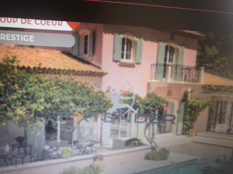 Recherche une agence immobilière pour vendre ma maison de luxe à Draguignan