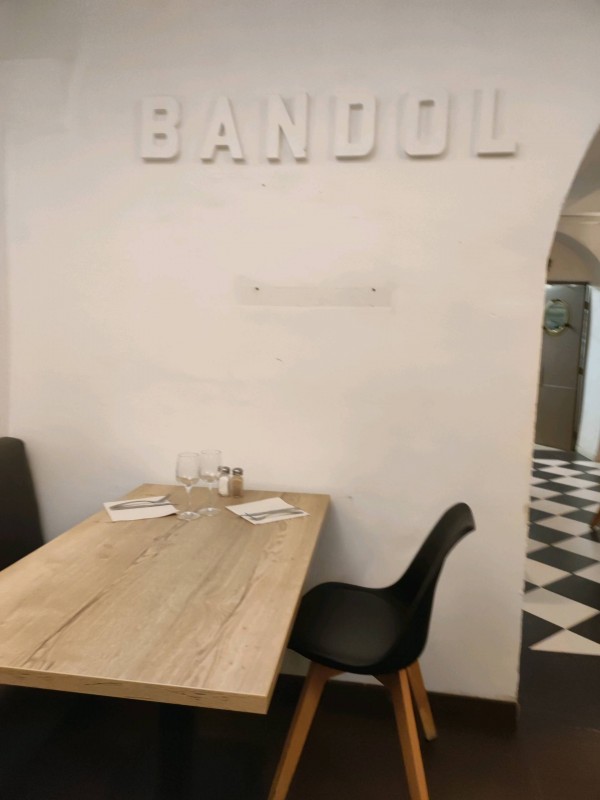 Trouver un traiteur à proximité de la garde 