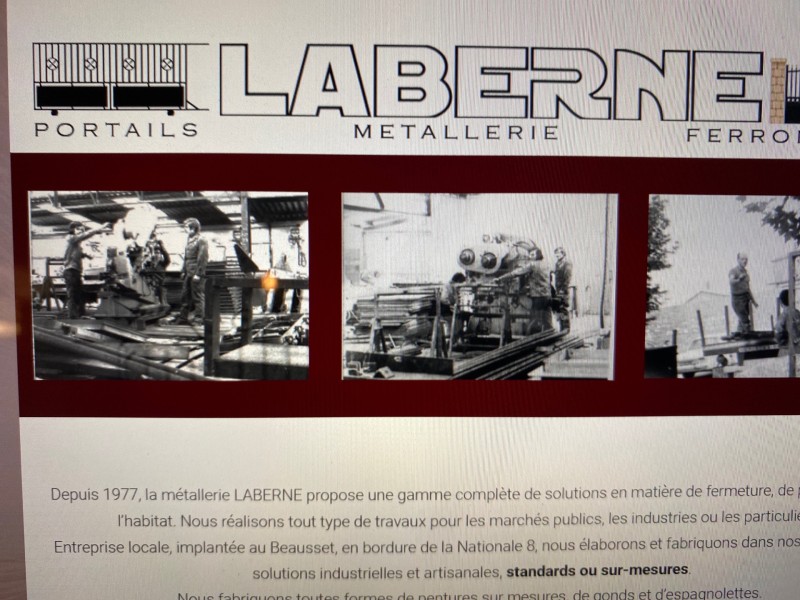 Entreprise pour aménager la terrasse avec une pergola design au beausset