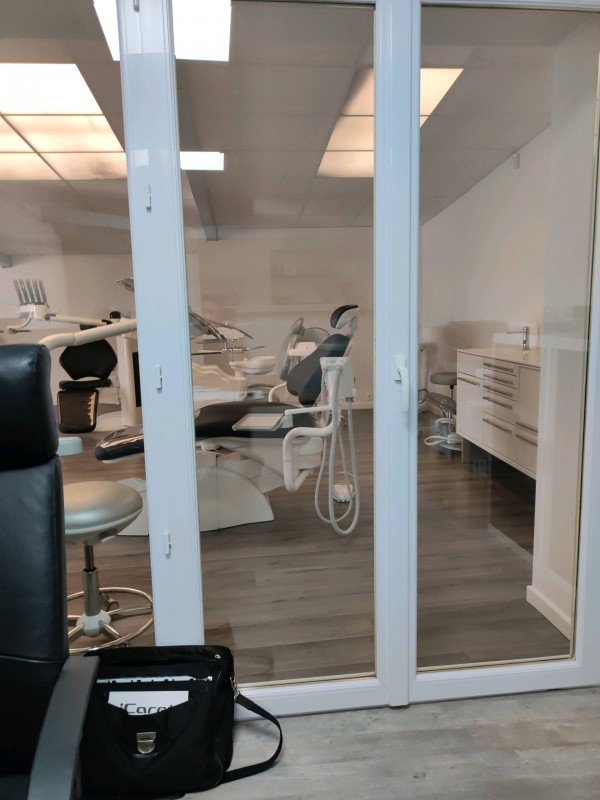 Acheter un fauteuil dentaire électrique en cuir à proximité de Toulon